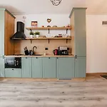 Modern Near Old Town شقة براشوف