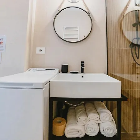 Schiller Studio 64 - Free Private Parking Apartment