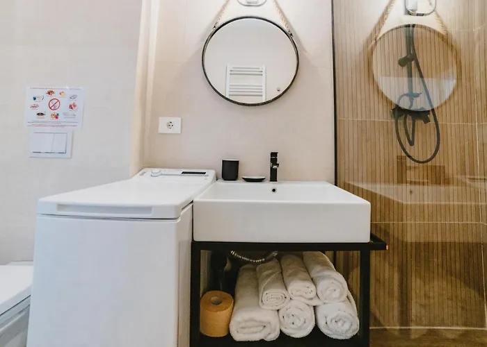 Schiller Studio 64 - Free Private Parking Apartment