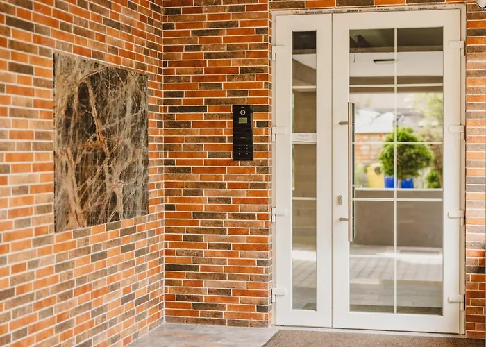 Schiller 64 - Free Private Parking * Брашов